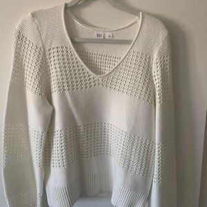 White V-Neck Gap Sweater